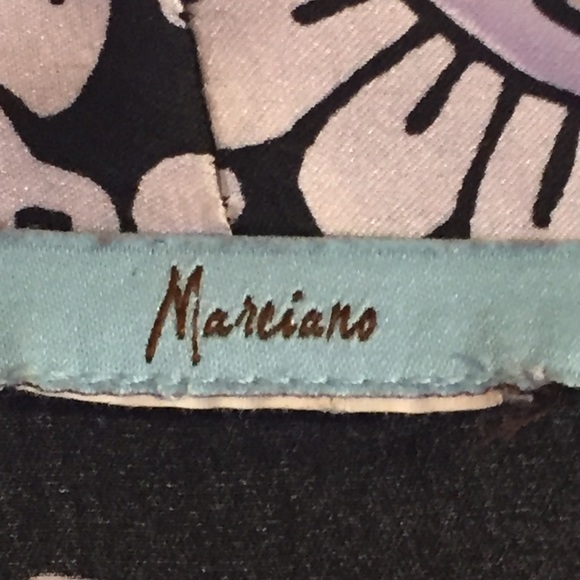 Marciano  Dressy Deep V Neck Hook Close Blouse Sexy Black & White - Picture 5 of 8